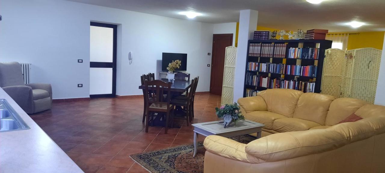 Studio Seminterrato Villa Armonia Iun:P2030 Орозеи Екстериор снимка
