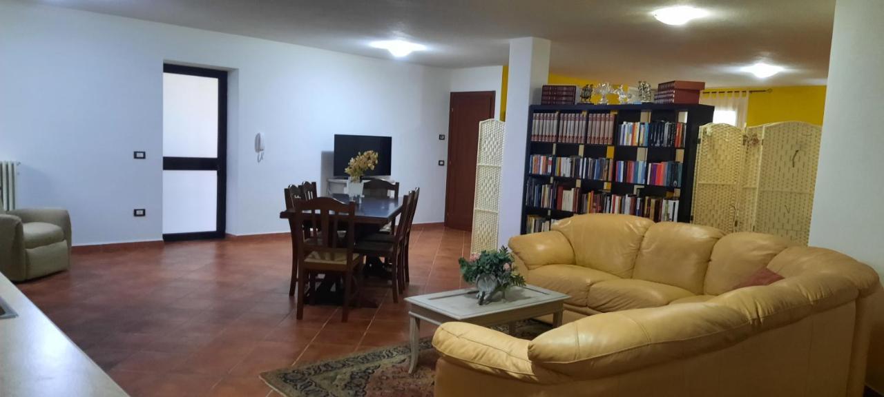 Studio Seminterrato Villa Armonia Iun:P2030 Орозеи Екстериор снимка