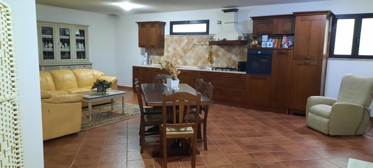 Studio Seminterrato Villa Armonia Iun:P2030 Орозеи Екстериор снимка